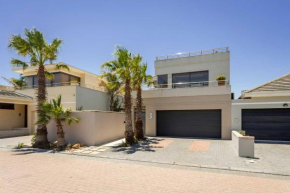 Home away from home on a secure golf estate, situated next to the ocean and golf